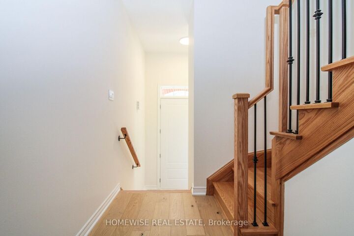 Property Photo:  514 Clayton Avenue  ON K9K 0H5 