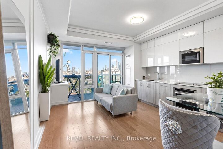 Property Photo:  330 Richmond Street W 2607  ON M5V 0M4 