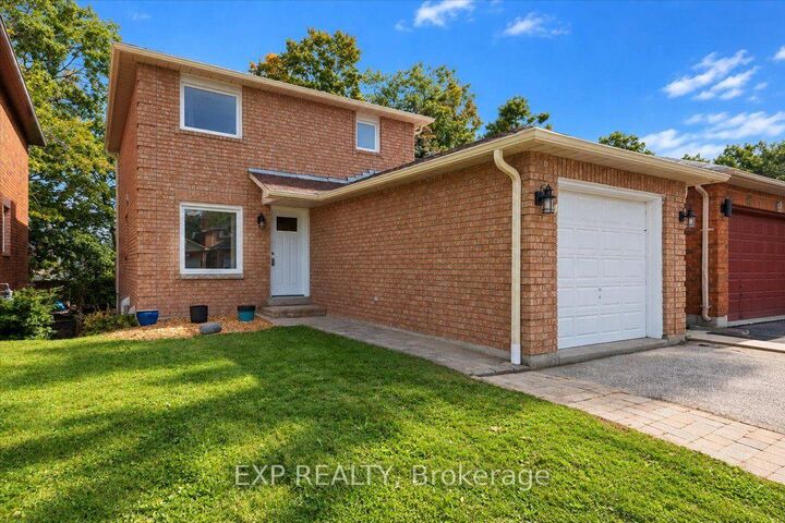 Property Photo:  64 Ferguson Drive  ON L4N 7B5 