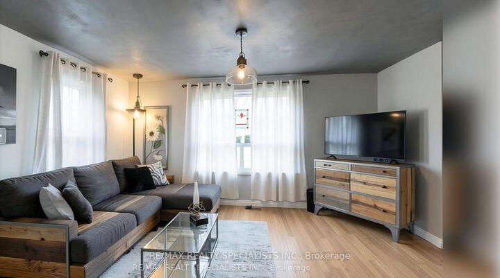 Property Photo:  9697 Dickenson Road  ON L0R 1W0 