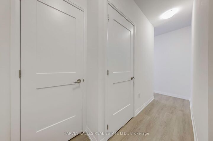 Property Photo:  25 Holly Street 2209  ON M4S 0E3 