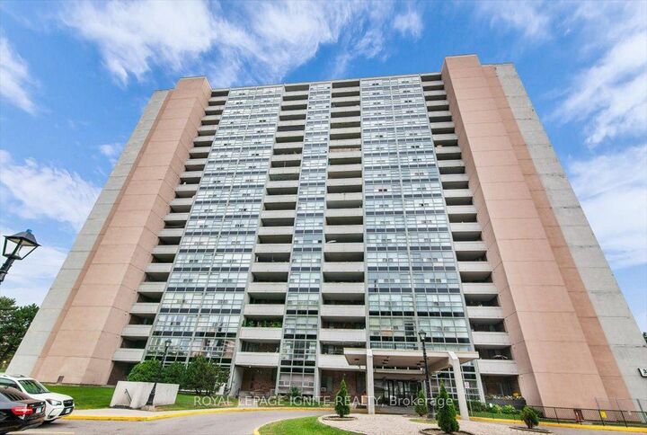 Property Photo:  3380 Eglinton Avenue E 1712  ON M1J 3L6 