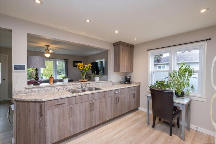 Property Photo:  626 16th St  BC V9N 1X7 