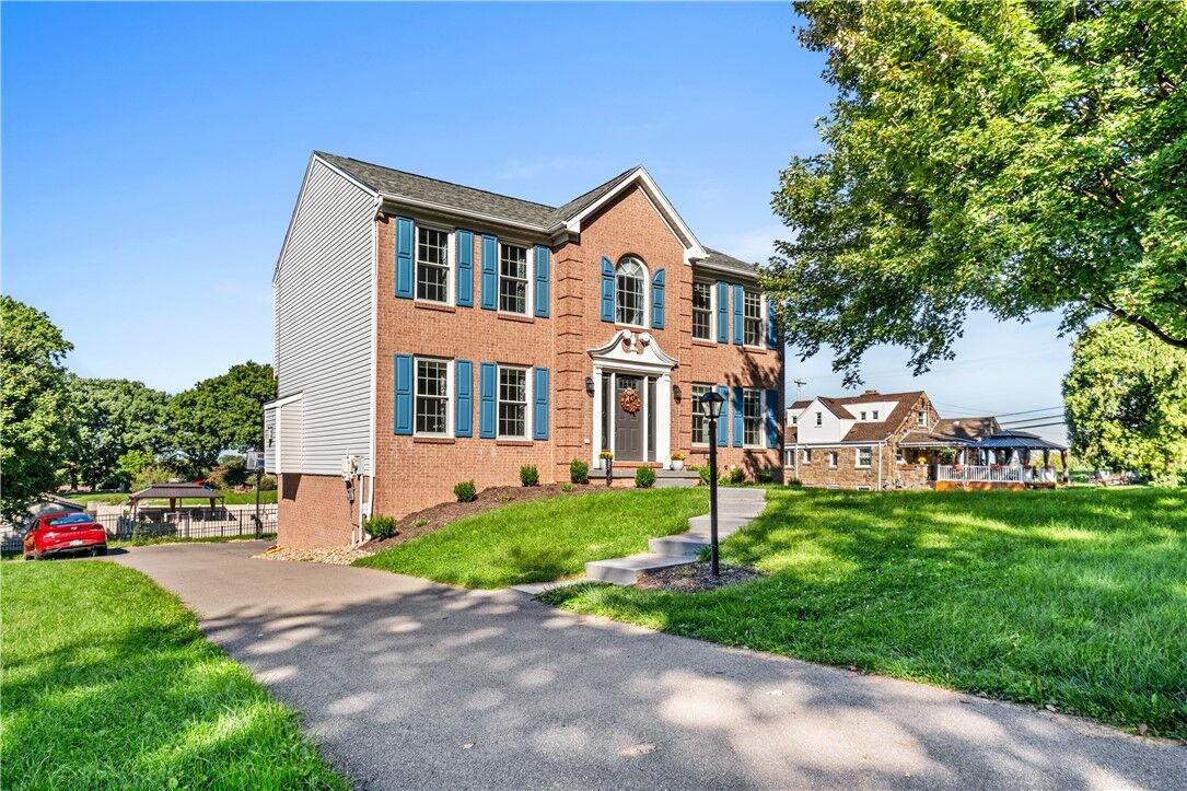 Property Photo: 502 Meade Dr PA 15136