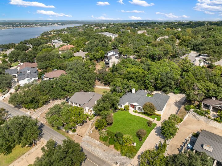 Property Photo:  914 Challenger  TX 78734 