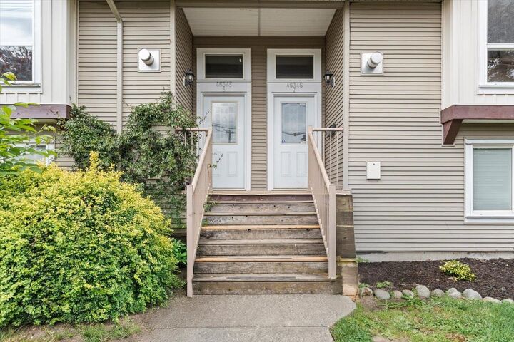 Property Photo:  46345 Princess Avenue 7  BC V2P 2B2 