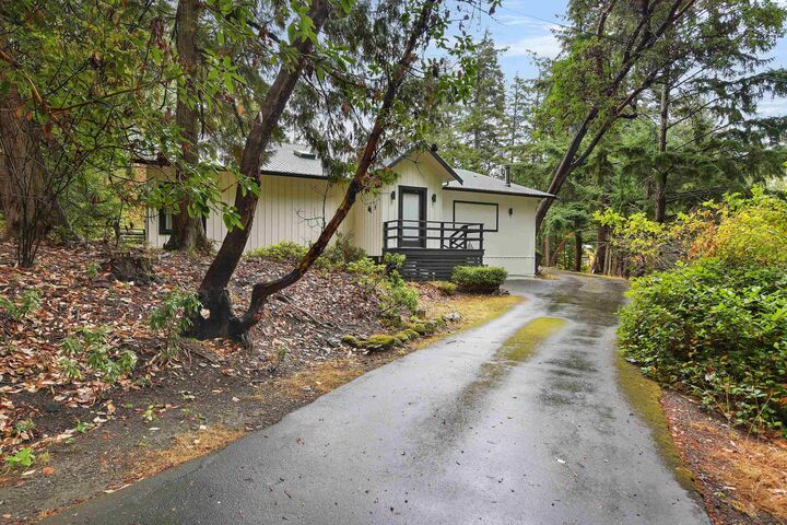 Property Photo:  505 Bayview Drive  BC V0N 2J1 