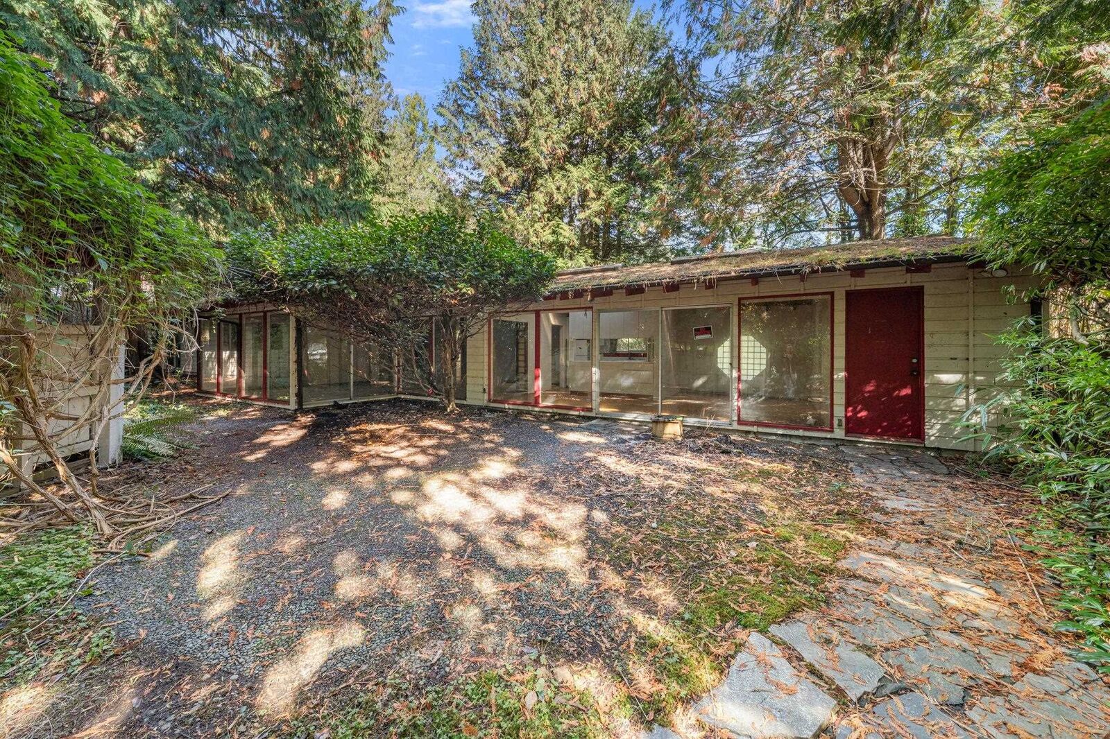 Property Photo:  3745 Southridge Avenue  BC V7V 3H9 