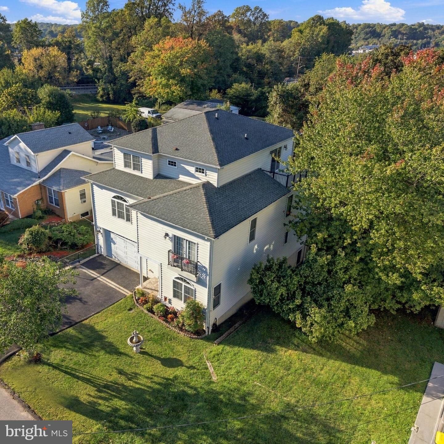 Property Photo:  3912 17th Street  MD 20732 