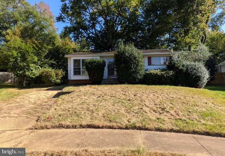 Property Photo:  1412 Patrick Circle SW  VA 22180 