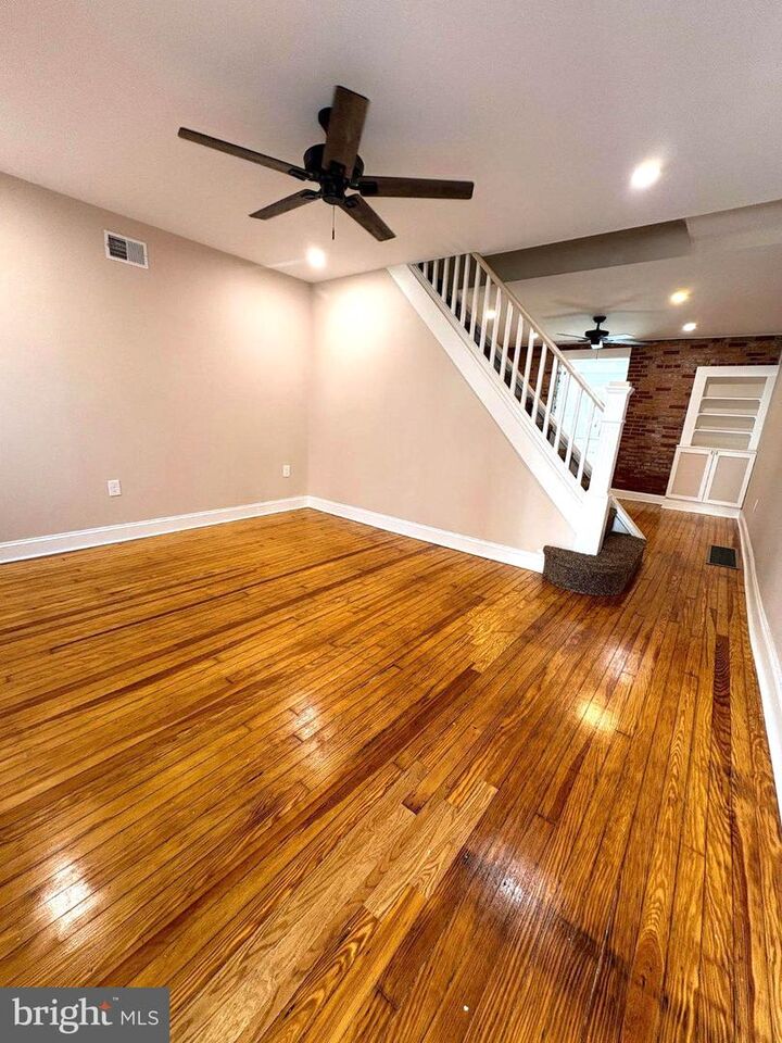 Property Photo:  404 Watkins Street  PA 19148 