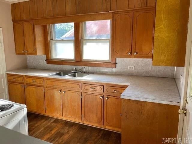 Property Photo: 505 E Poplar Street AR 72450
