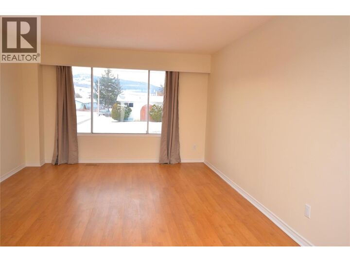 Property Photo:  4501B 15 Avenue  BC V1T 6Y1 