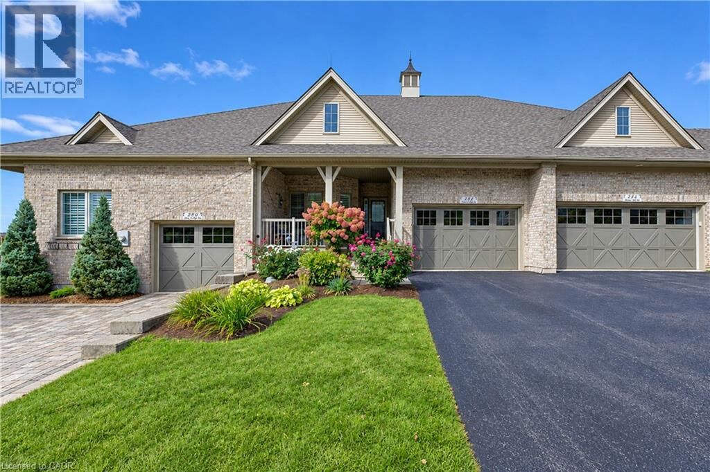 Property Photo: 222 Chestnut Hill Crescent ON N2P 2X3