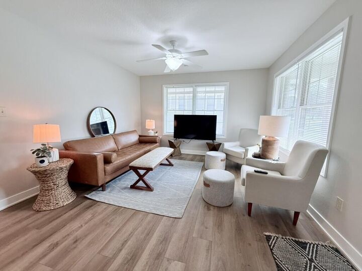 Property Photo:  254 Campus Avenue  IA 50014 