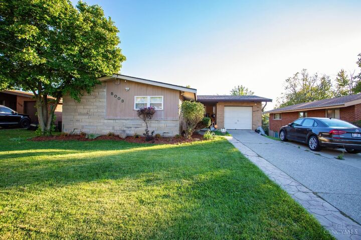 Property Photo: 5003 Mt Alverno Road OH 45238