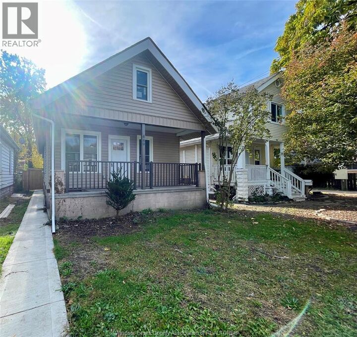 Property Photo:  449 Ellis Street West  ON N8X 1B1 