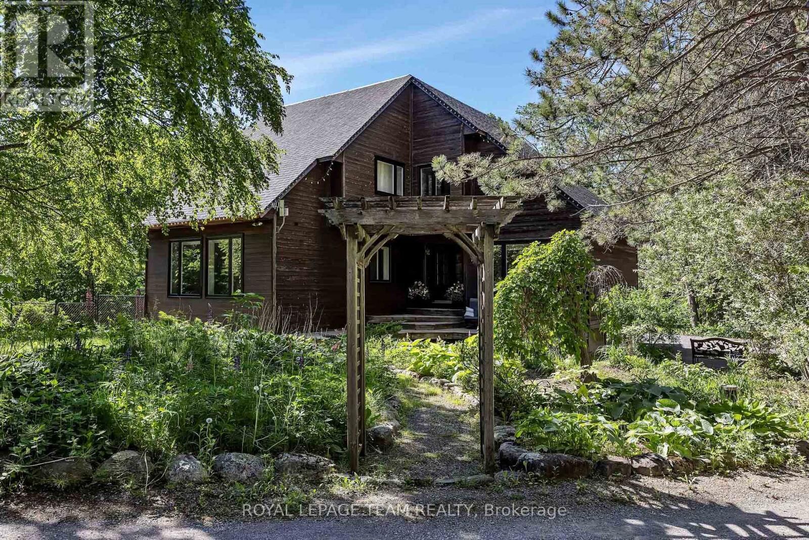Property Photo:  104 Sol Lane  ON K0A 3M0 