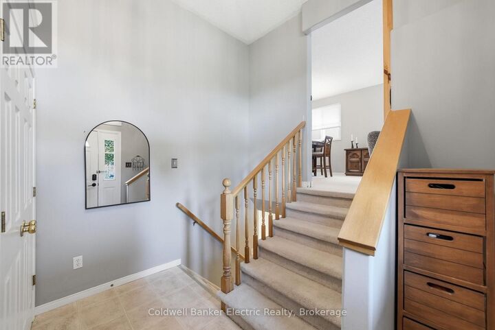 Property Photo:  854 Abbey Lane  ON K9H 7N6 