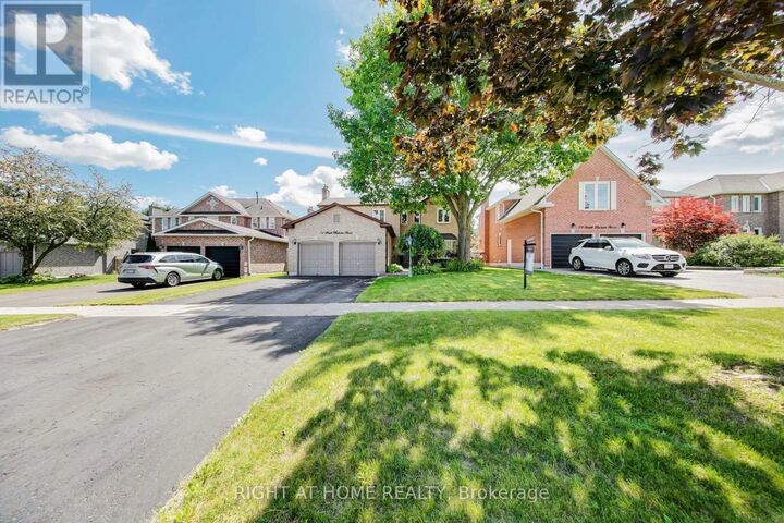 Property Photo: 71 South Balsam Street ON L9P 1G6