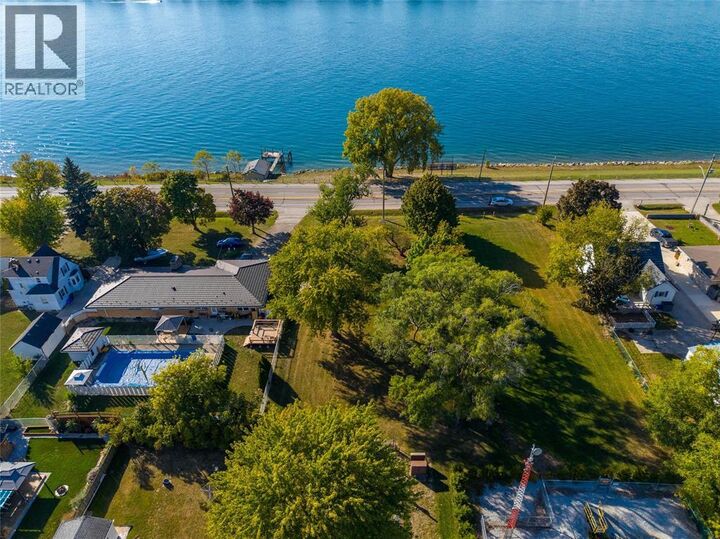 Property Photo: 2002 St. Clair Parkway ON N7T 7H5