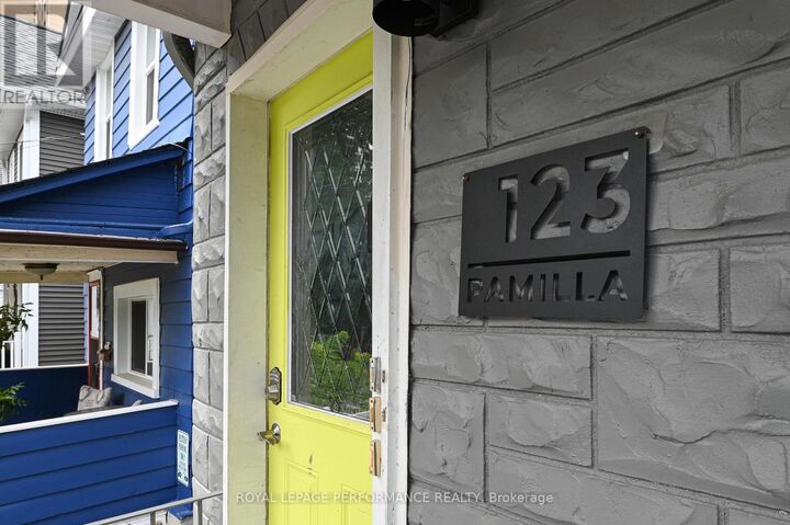 Property Photo:  123 Pamilla Street West 2  ON K1S 3K9 