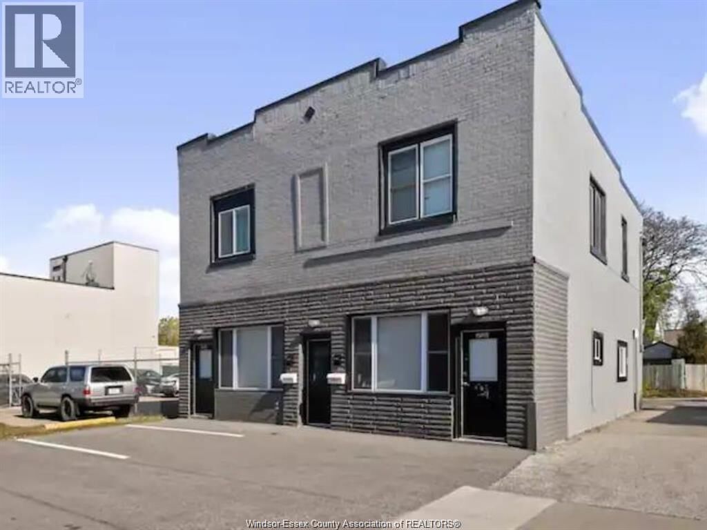 Property Photo:  1574 Howard Avenue  ON N8X 3S4 