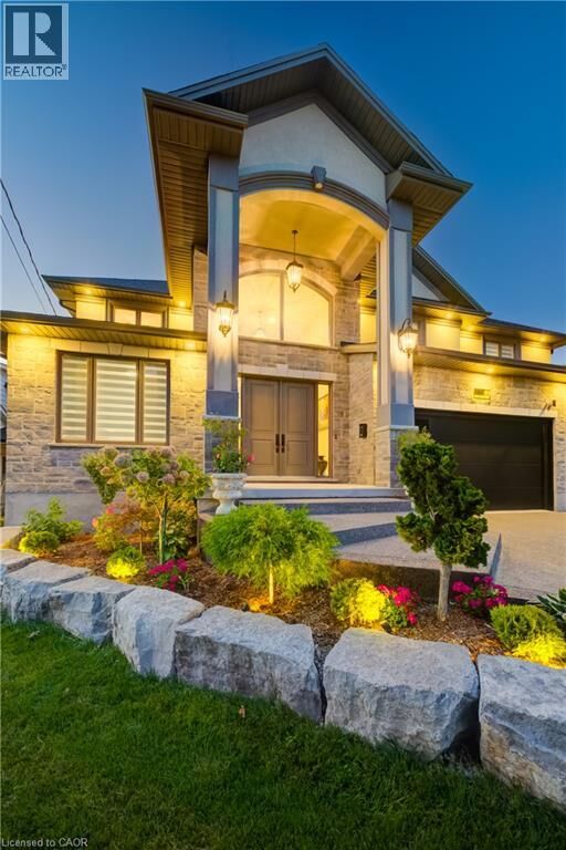 Property Photo: 61 Schweitzer Street ON N2K 1B5