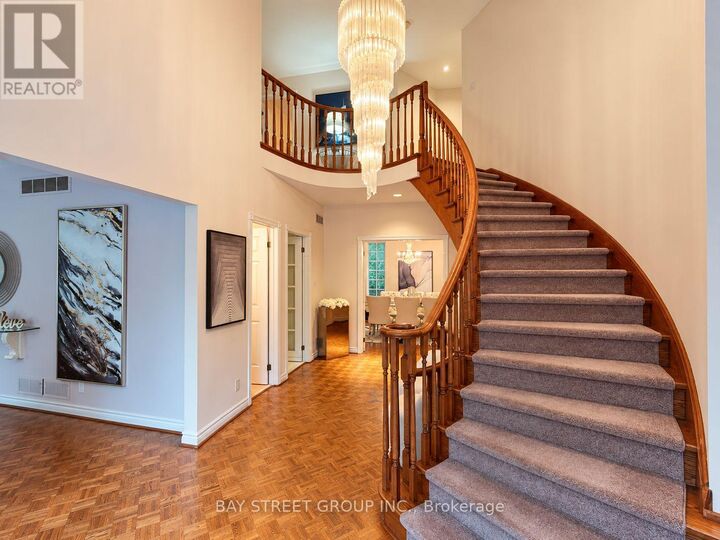 Property Photo:  6 Hunt Club Court  ON L3T 7L4 