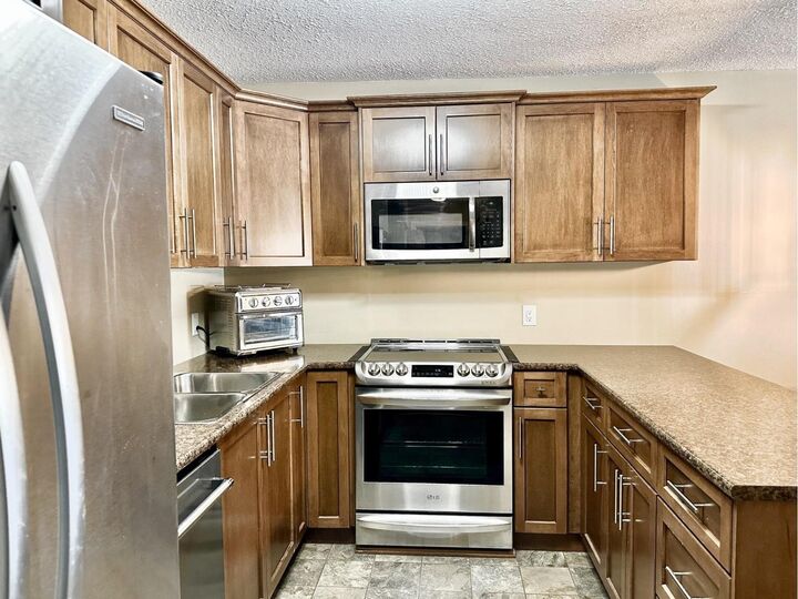 Photo de la propriété:  33464 George Ferguson Way 303  BC V2S 2L8 