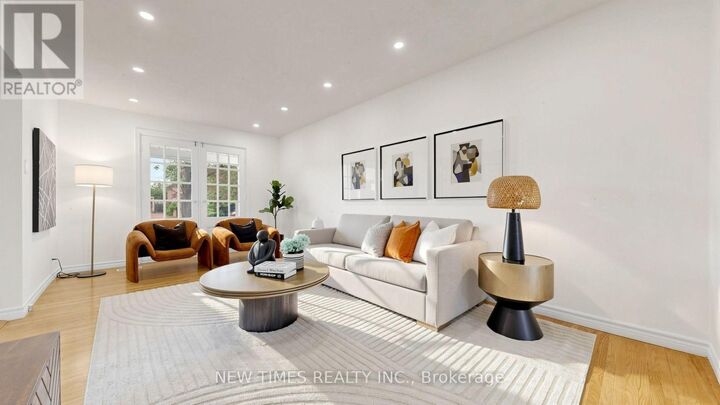 Property Photo:  4 Ashstead Place  ON M2J 3K1 