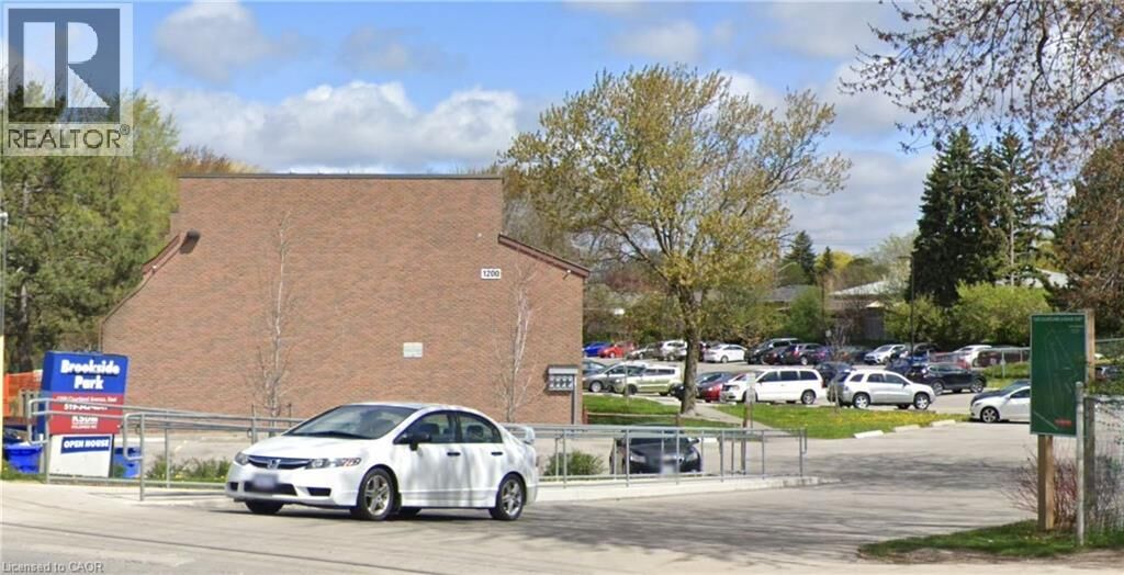 Property Photo:  1200 Courtland Avenue East 30  ON N2C 1K7 