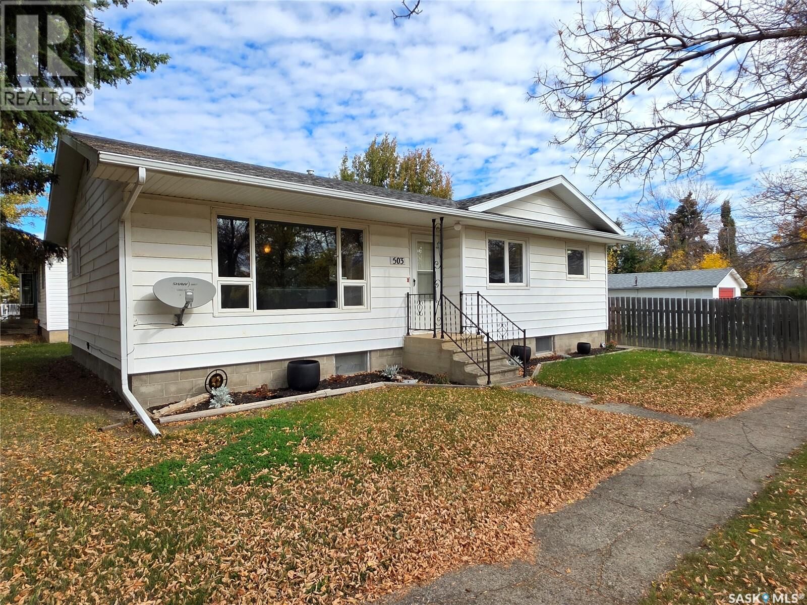 Property Photo: 503 Thompson Street SK S0H 2A0