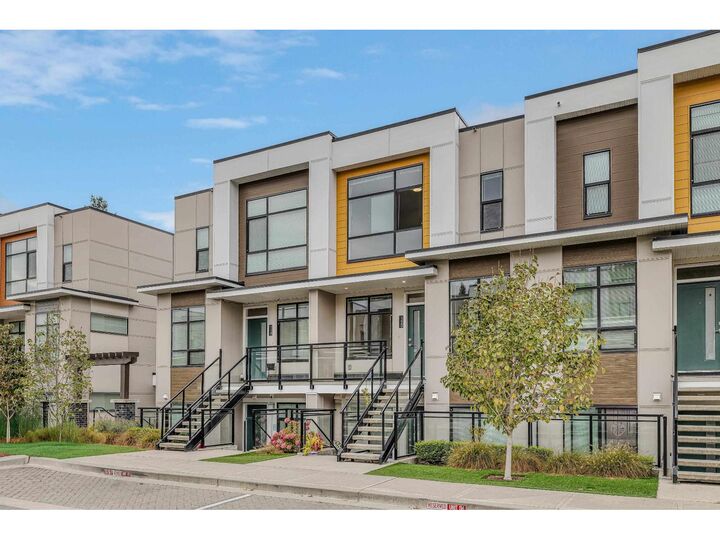 Property Photo: 46150 Thomas Road 120 BC V2R 6B3