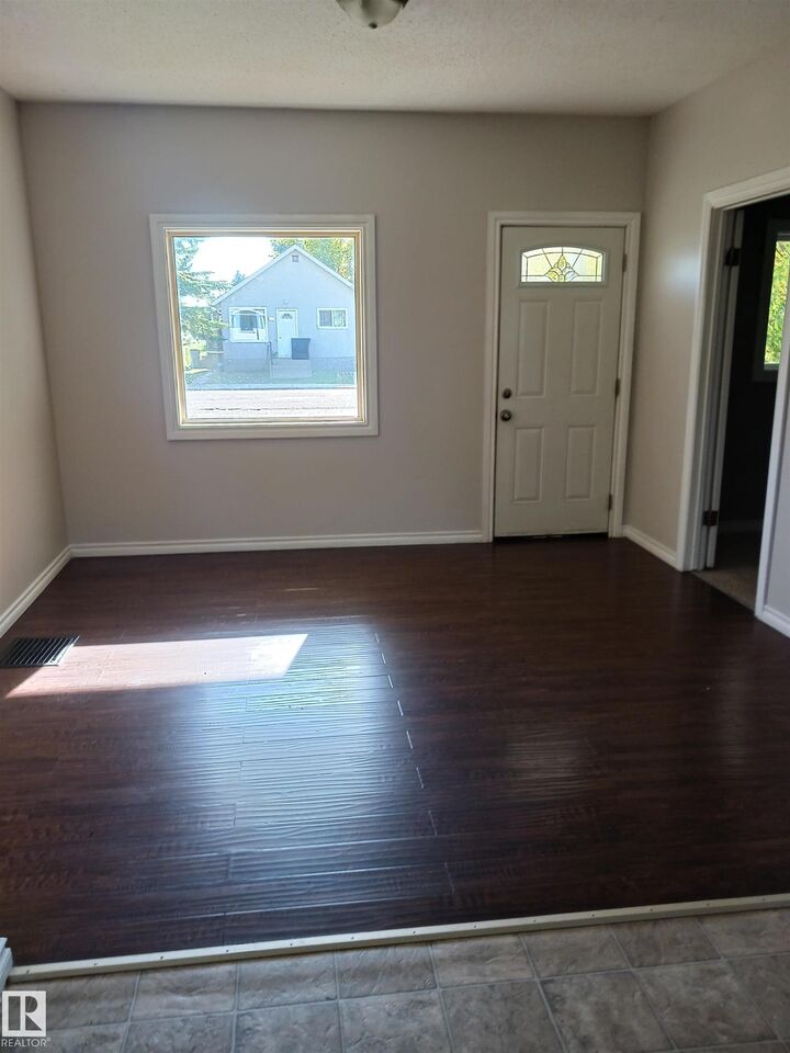 Property Photo: 5204 53 Avenue AB T0B 3H0