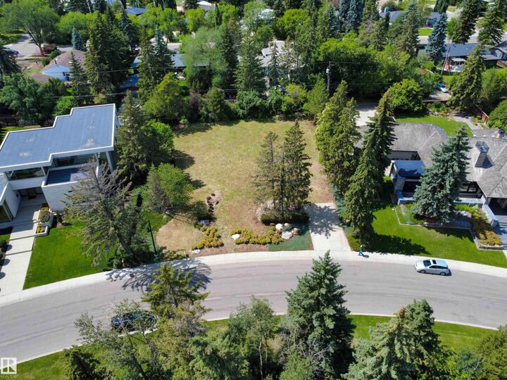 Property Photo:  9716 Riverside Drive NW  AB T5N 3M6 
