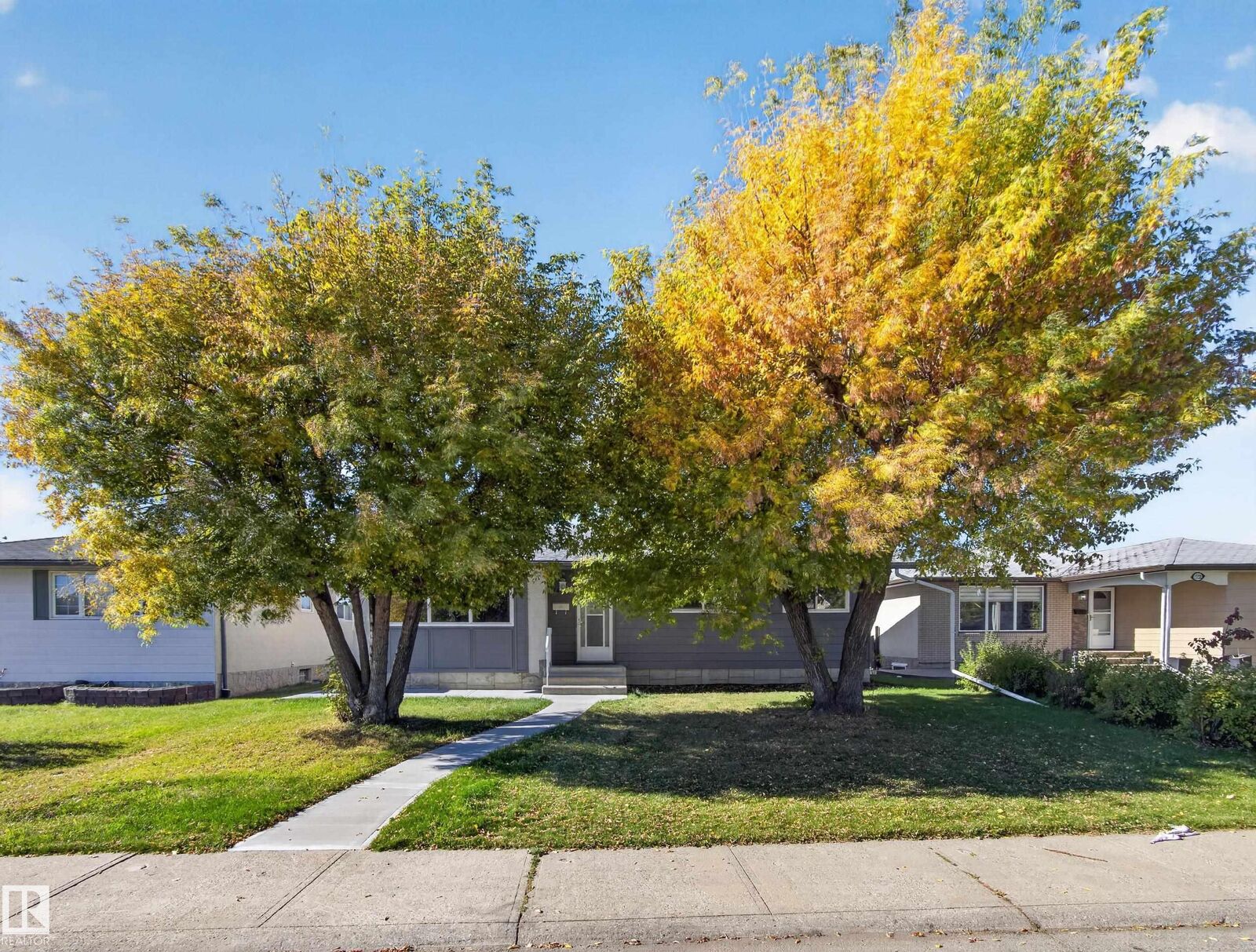 Property Photo:  15124 88A Street NW  AB T5E 5T7 