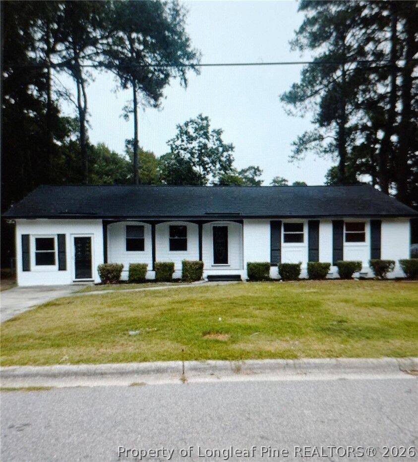 Property Photo:  702 W 28th Street  NC 28358 
