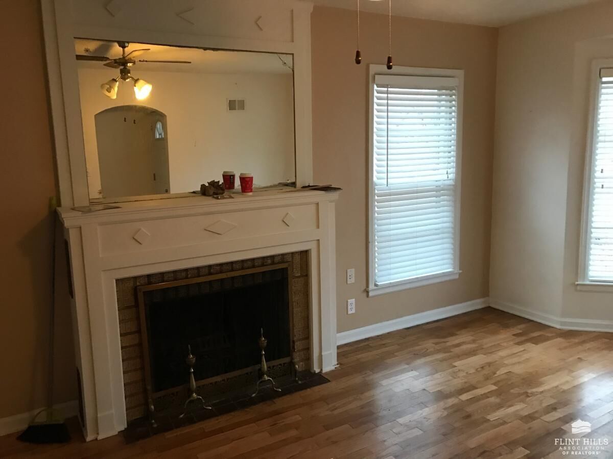 Property Photo:  917 Bertrand  KS 66502 
