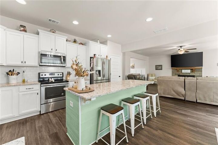 Property Photo: 176 Whelchell Valley Drive GA 30534