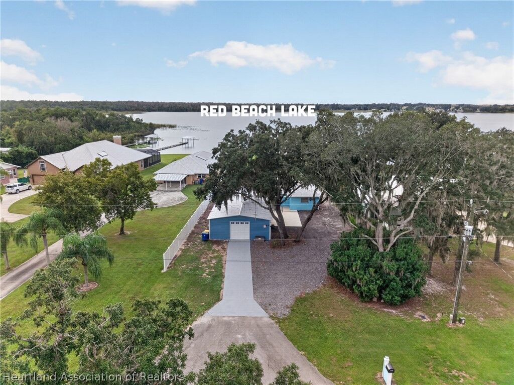 Property Photo:  6116 Lake Front Drive  FL 33876 