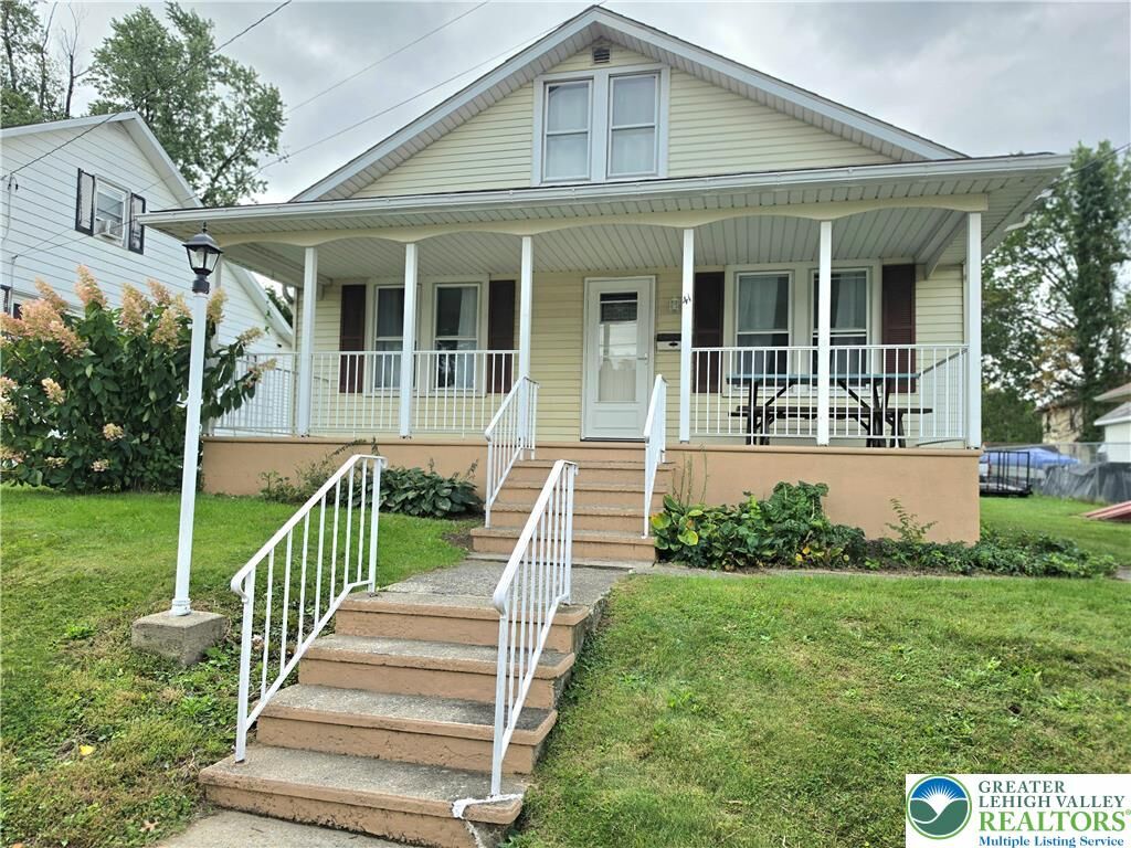 Property Photo: 41 E 5th Street PA 18091