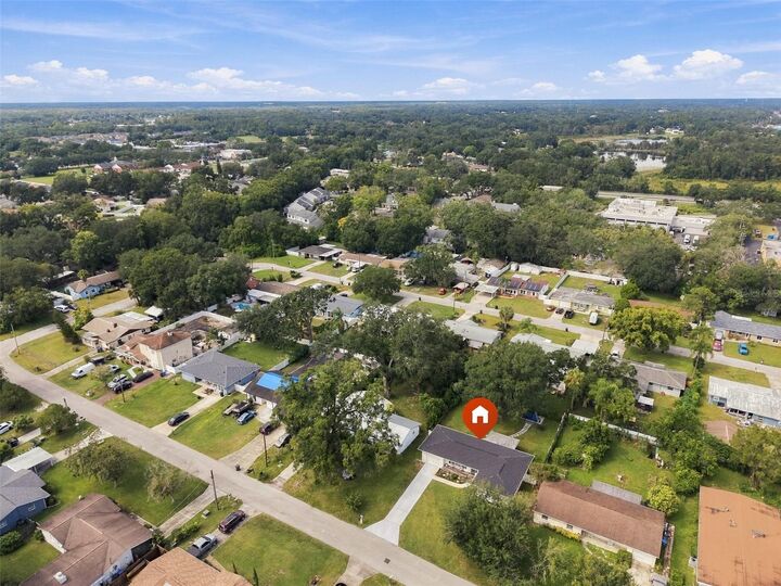 Property Photo: 125 Siobhan Avenue FL 33613
