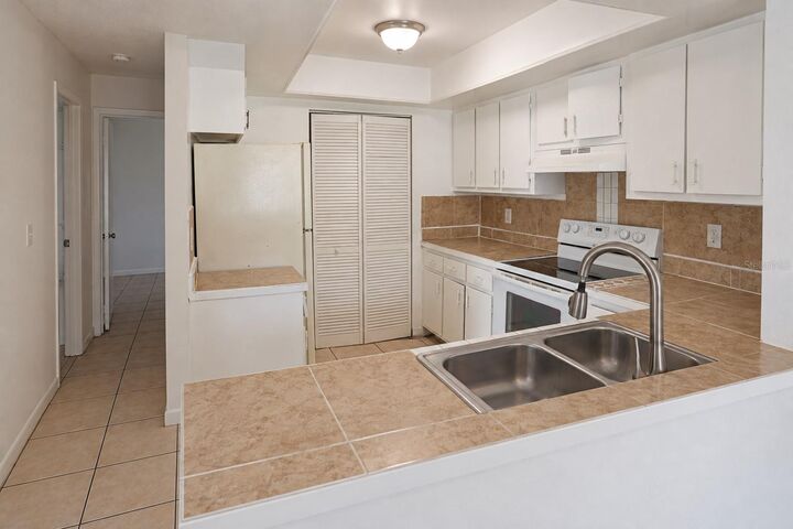 Property Photo:  2527 Citrus Club Lane 3904  FL 32839 