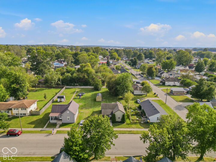 Property Photo:  723 W Oak Street  IN 47274 
