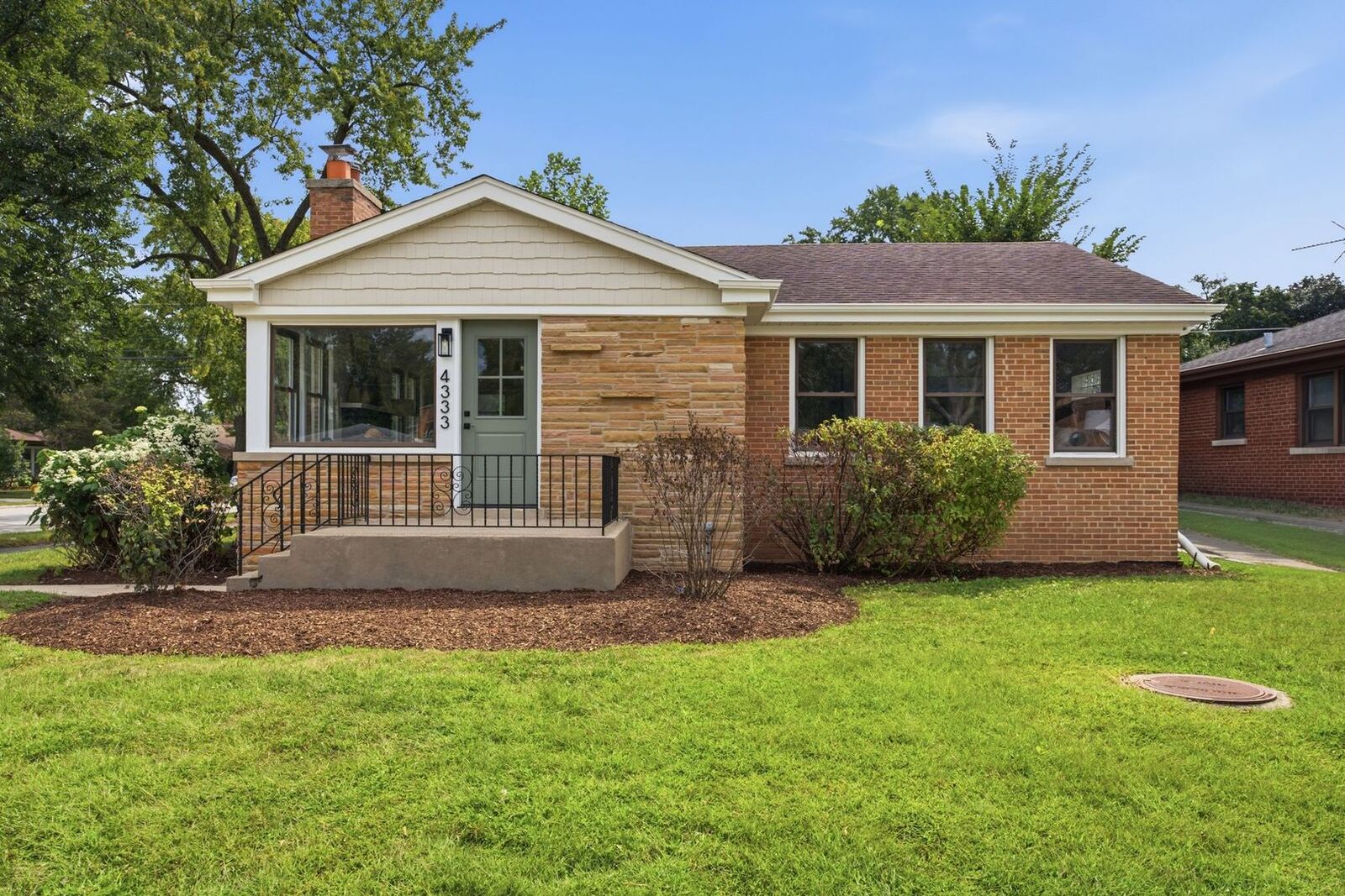 Property Photo:  4333 W Main Street  IL 60076 