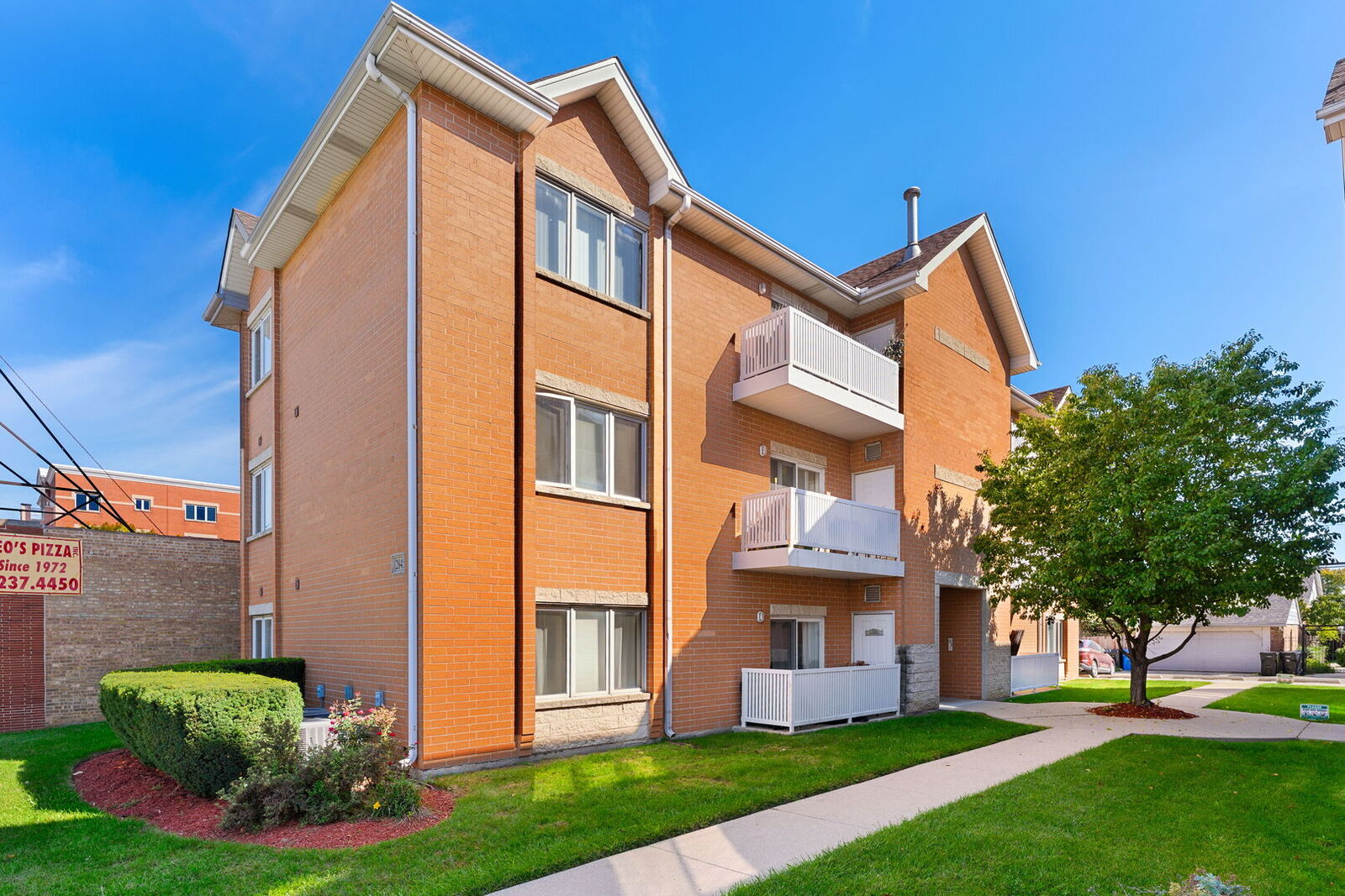 Property Photo: 2845 N Harlem Avenue 1E IL 60707