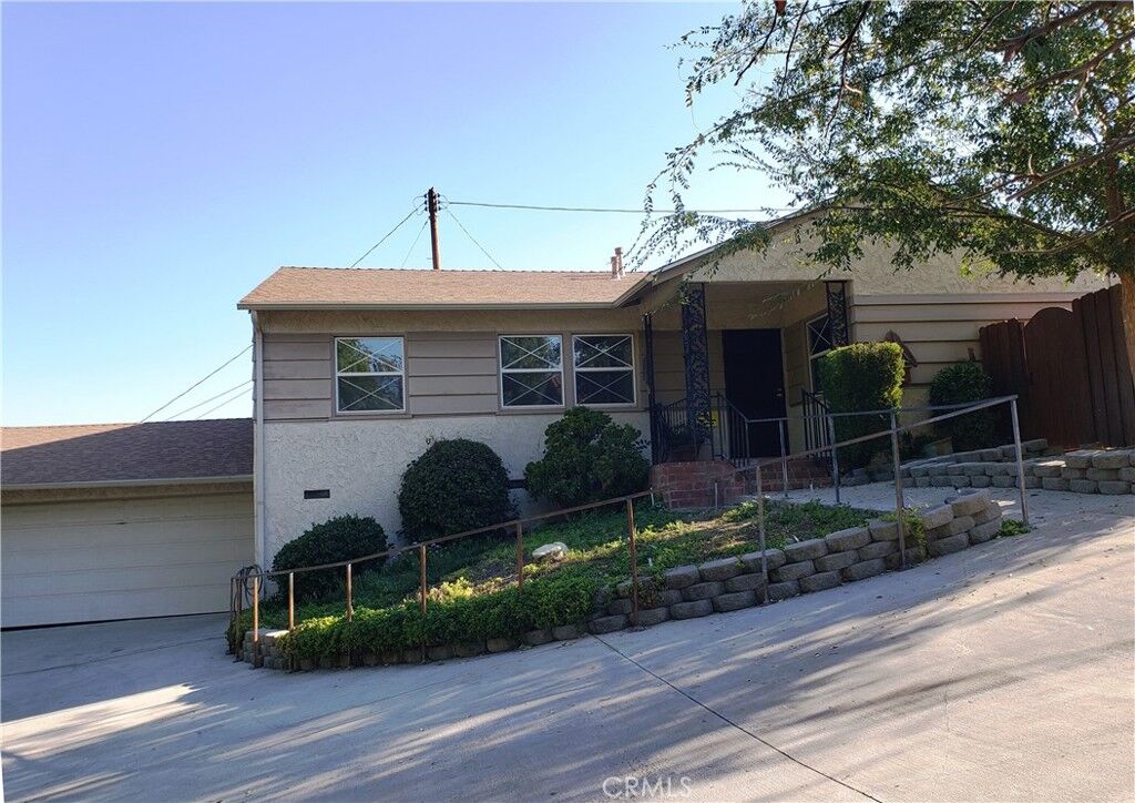 Property Photo: 22436 Avenue San Luis CA 91364