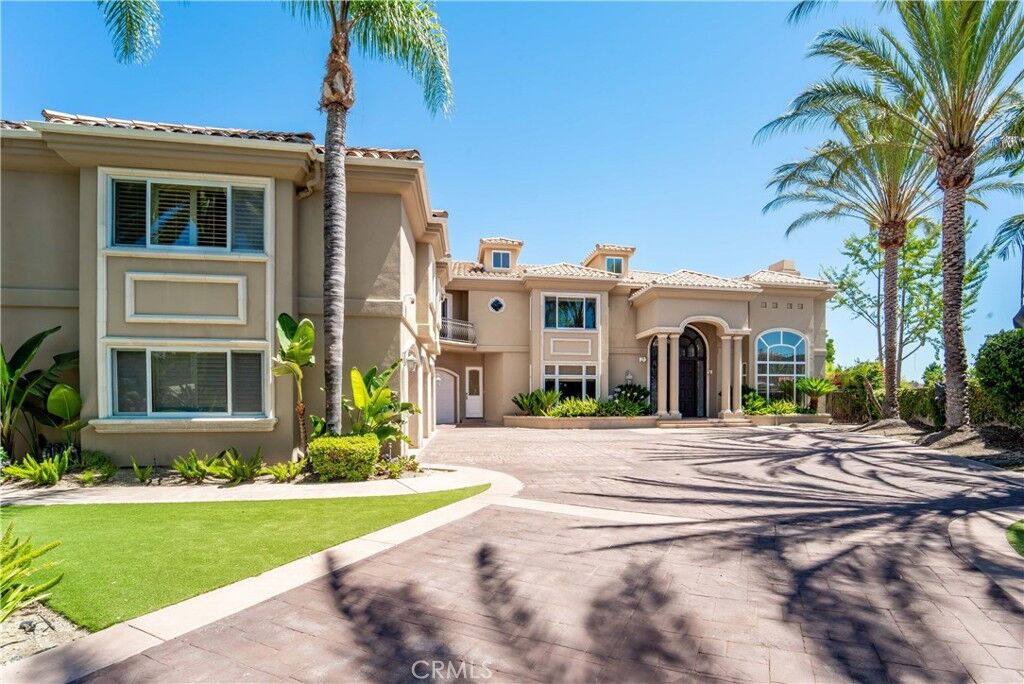 Property Photo:  23483 Park Colombo  CA 91302 