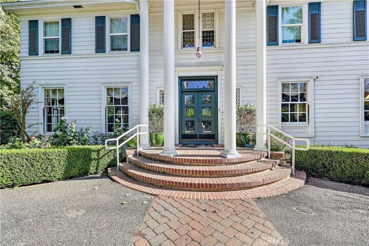 Property Photo: 575 Bear Creek Dr CA 95348